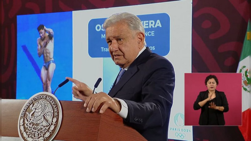 AMLO celebra medalla de bronce obtenida por Osmar Olvera 