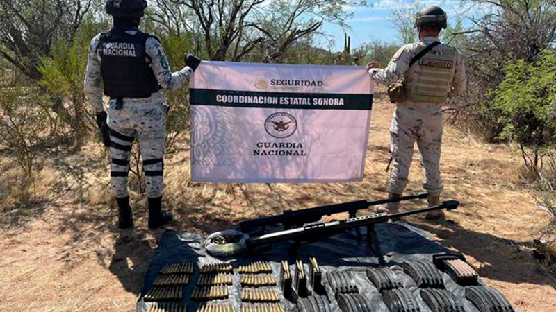 Aseguran fusiles y artefactos explosivos para dron en Sonora  