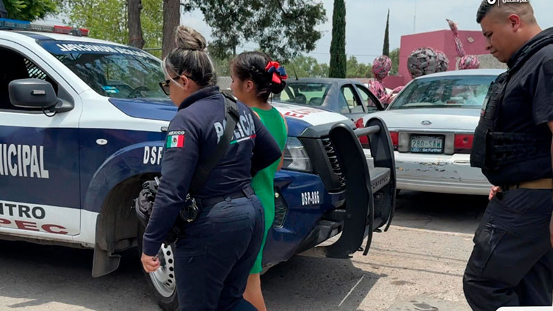 Detienen a mujer en Ecatepec por golpear a puño cerrado a su hijo de 4 años 