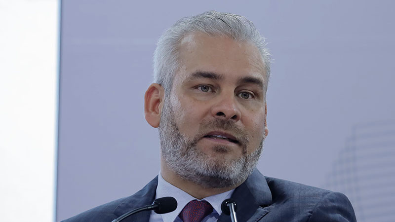 Tráfico de influencias e intereses políticos buscan frenar teleférico de Uruapan, asegura Gobernador 
