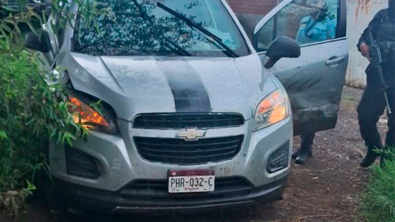 Detienen a tres en Morelia, Michoacán; estaban armados y tripulaban un vehículo robado