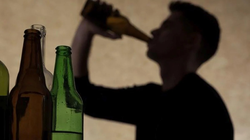 En México, 4 de cada 10 personas consumen de forma excesiva alcohol: ONG 