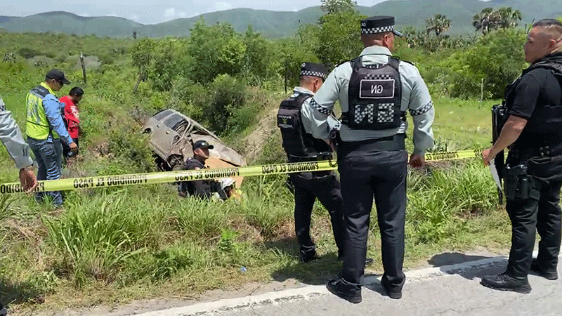 Seis integrantes de una familia mueren tras registrarse accidente en carretera de Tamaulipas 