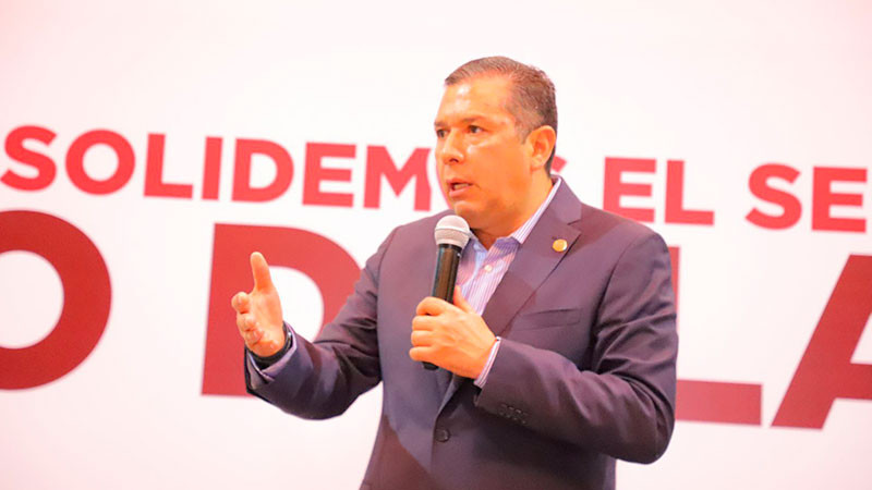 La reforma a la Ley del ISSSTE es un acto de justicia social con las maestras y maestros: JC Barragán 
