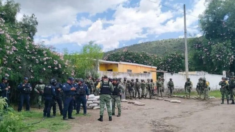 Presuntos ‘huachicoleros’ atacan a tiros a militares en Hidalgo; desatan enfrentamiento 