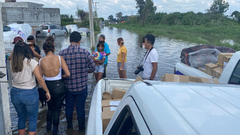 Entrega DIF Morelia despensas y apoyos a familias afectadas por lluvias 