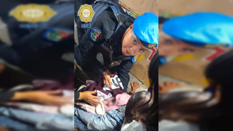 Bebé nace en la estación Pantitlán del Metro CDMX; policía ayuda en labor de parto