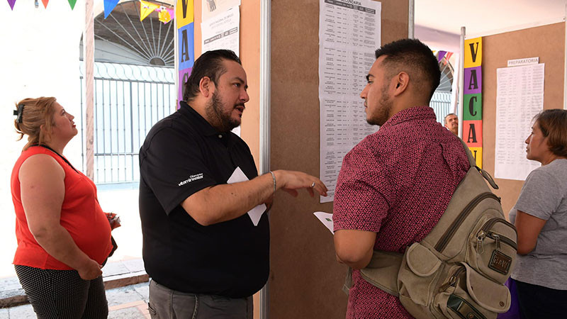 Realizan Feria de Empleo para Jóvenes en Morelia 