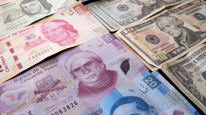 Hasta en 19.60 pesos cierra dólar en bancos 