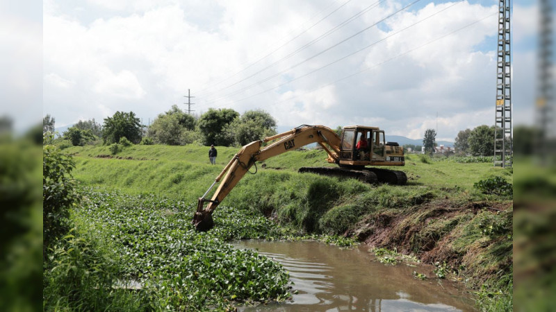 Gobierno de Morelia continúa limpieza en fraccionamiento Hacienda Tiníjaro