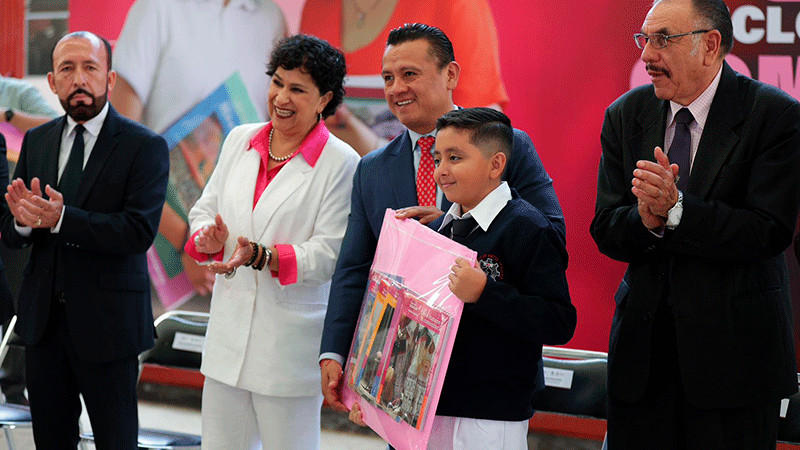 Destaca Torres Piña compromiso de docentes para nuevo ciclo escolar