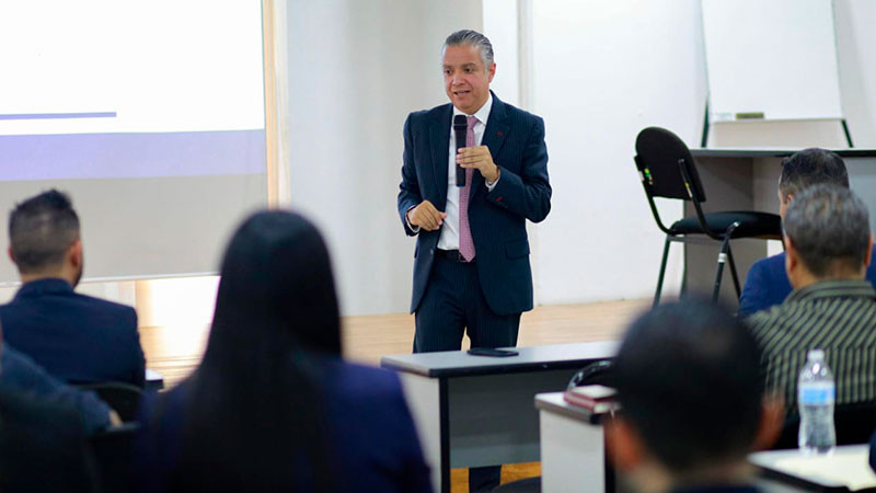 Secretaría de Finanzas se certificará con norma anticorrupción: Navarro García 