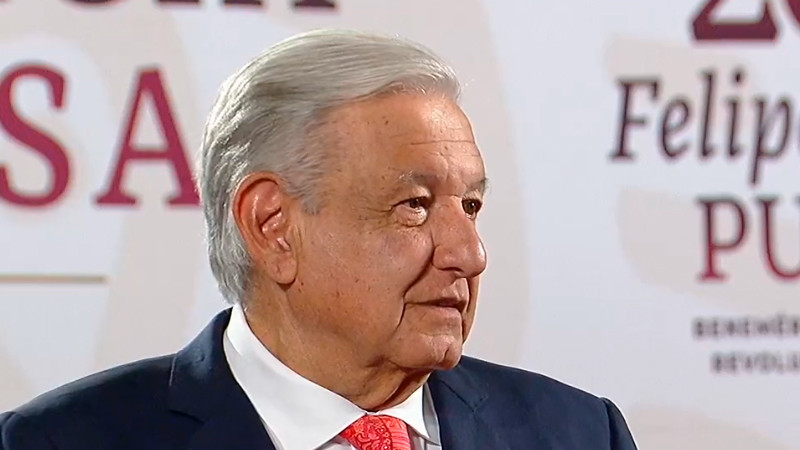 "Los están engañando", alerta AMLO a estudiantes de la UNAM que marcharon en contra de la reforma judicial 