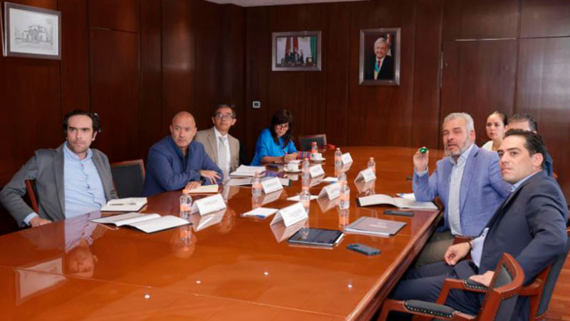 Revisan Bedolla y gobierno federal proyectos de infraestructura para Michoacán 