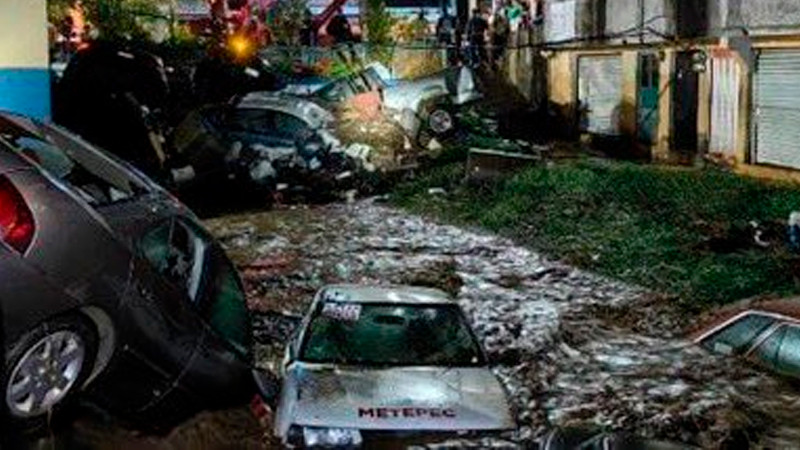 Desbordamiento de río afecta más de 450 casas en Tejupilco, Edomex 