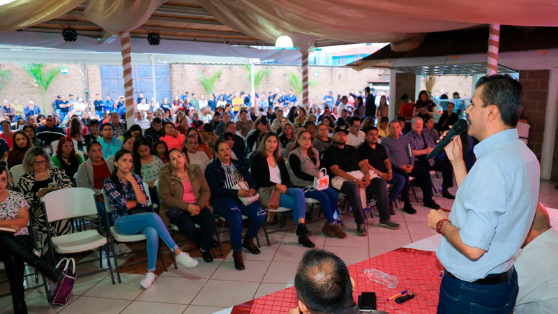 Gobierno de Michoacán mantiene mesas de socialización del teleférico de Uruapan con organizaciones y la comunidad 