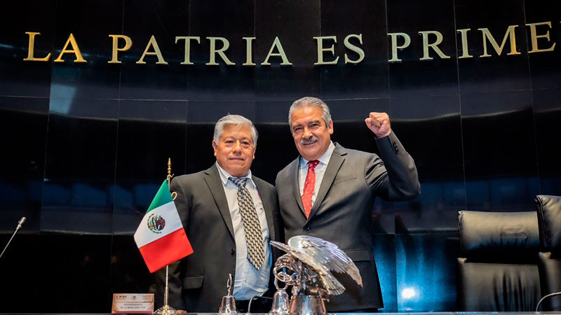 Raúl Morón es nombrado presidente de la Comisión de Educación del Senado de la República 