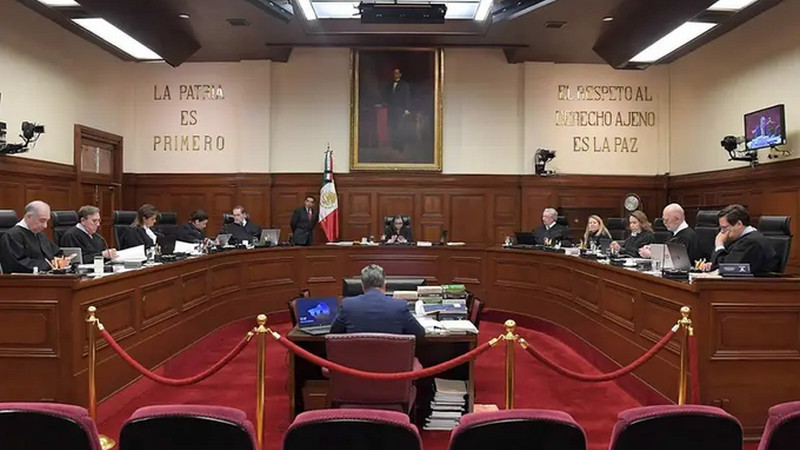 AMLO arremete contra ministros de la Corte por sumarse al paro de labores del Poder Judicial 