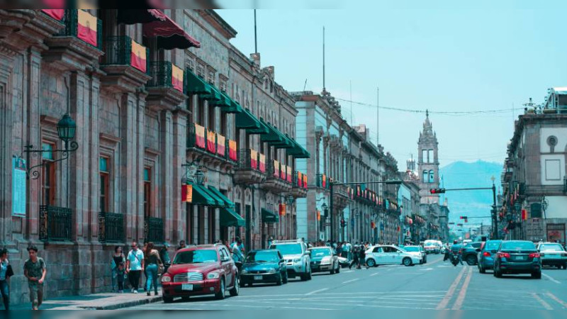 Comerciantes de Morelia esperan ventas por 15 millones de pesos en festejos de independencia