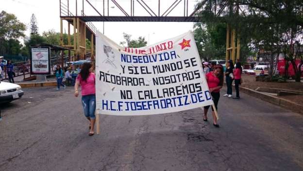 Marchan universitarios en Morelia - Foto 2 