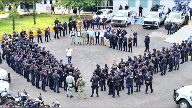 Blindaje Zamora: Aseguran un arma de fuego, droga y cuatro vehículos robados y detienen a tres personas 