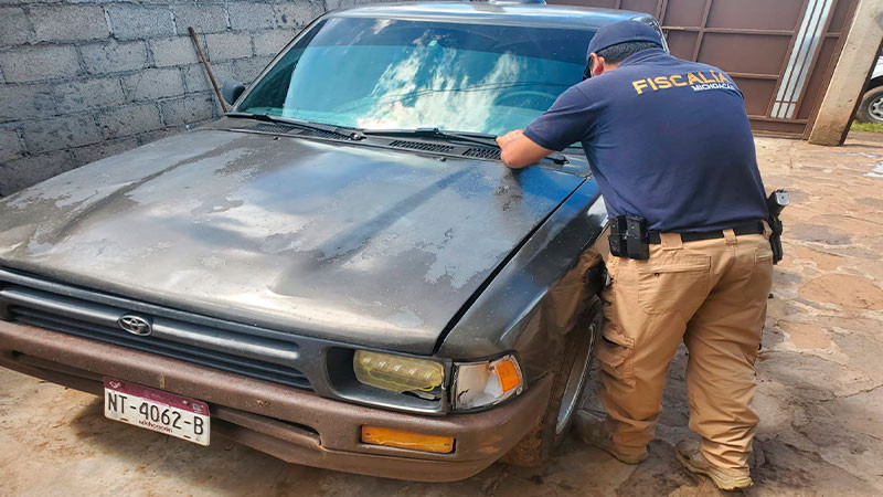 En cateo en Morelia, Michoacán, aseguran dos vehículos, un arma de fuego y detiene a una persona