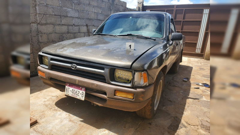 En cateo en Morelia, Michoacán, aseguran dos vehículos, un arma de fuego y detiene a una persona