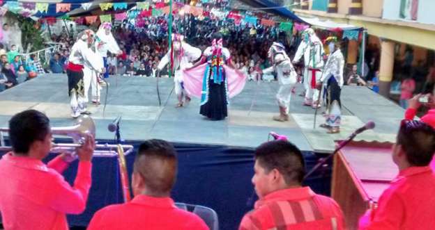 Segundo gran día de actividades por la Feria del Gabán en Charapan, Michoacán  - Foto 0 