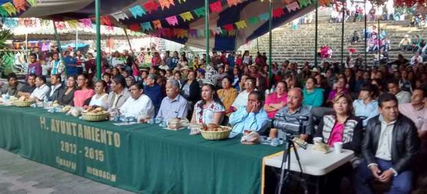 Segundo gran día de actividades por la Feria del Gabán en Charapan, Michoacán  - Foto 1 