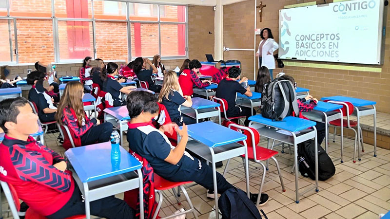 Imparte CECA conferencias sobre salud mental en San Juan del Río, Querétaro 