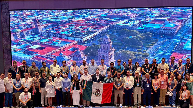 Alfonso Martínez y empresarios michoacanos, inician misión comercial en China 