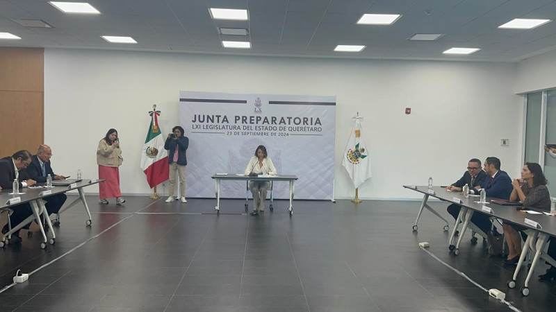 En Querétaro, realizan mesa transición legislativa  
