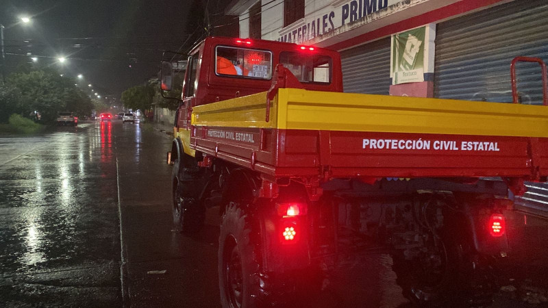 Instruye Bedolla a Protección Civil desplegar operativo ante el paso de la tormenta John 