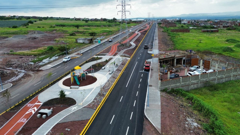 En gobierno de Bedolla, más de 5 mil mdp para la red carretera estatal 