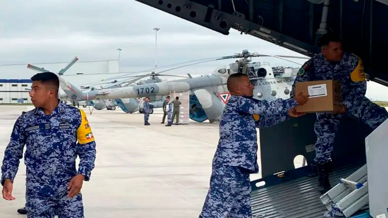 Sedena y GN entregan 4 mil despensas en 34 comunidades de Guerrero 