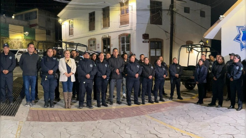 Lupita Ramírez encabeza Cambio de Mando de las Fuerzas de Seguridad en Pinal de Amoles 