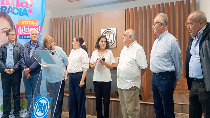 Manifiestan militantes panistas su apoyo a Adriana Dávila, para líder nacional del PAN 