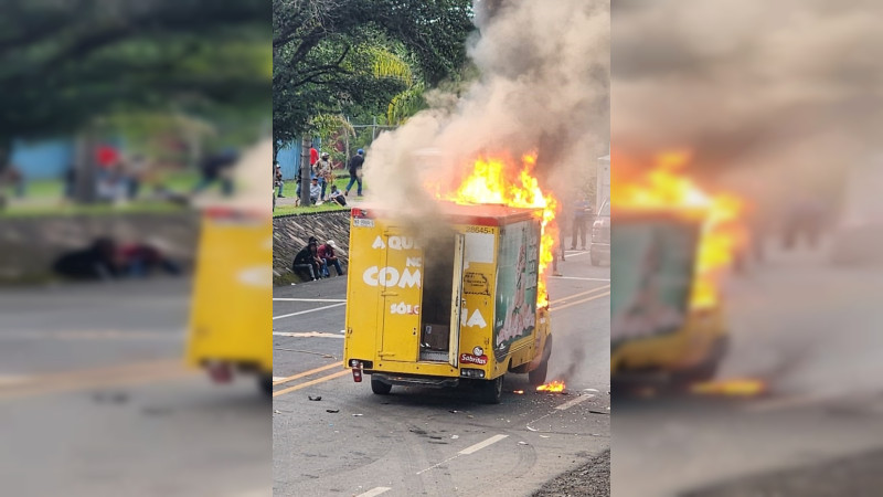 Elevan protestas comuneros de Tingüindín, Michoacán, y queman vehículo repartidor por desaparición de habitante de Tzirio 