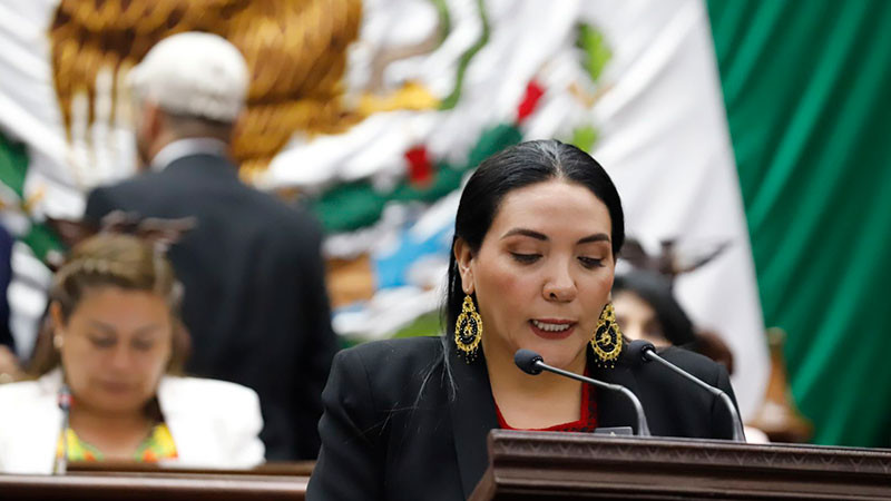 Vamos a fortalecer la ASM e impulsar la ciencia y tecnología: Adriana Campos Huirache 