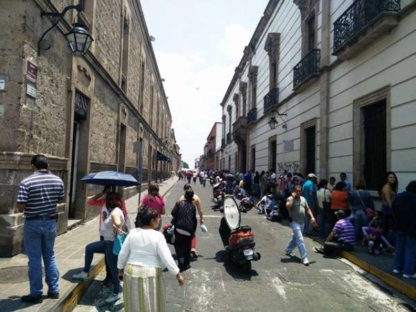 Morelia estrangulada por bloqueos - Foto 1 