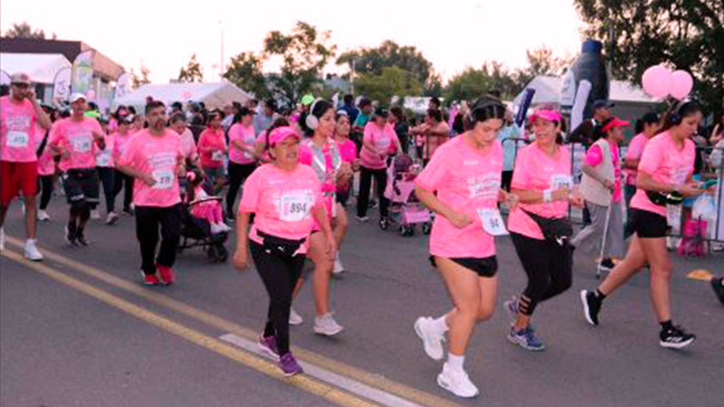 Universidad Autónoma de Guadalajara se une a la lucha contra el cáncer de mama 