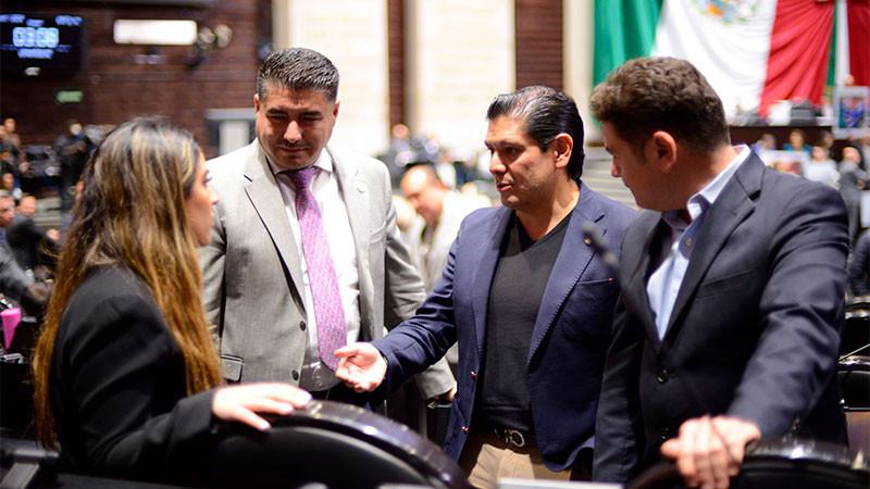 Celebra Ernesto Núñez aprobación de reforma para preservar seguridad y autosuficiencia energética en México  
