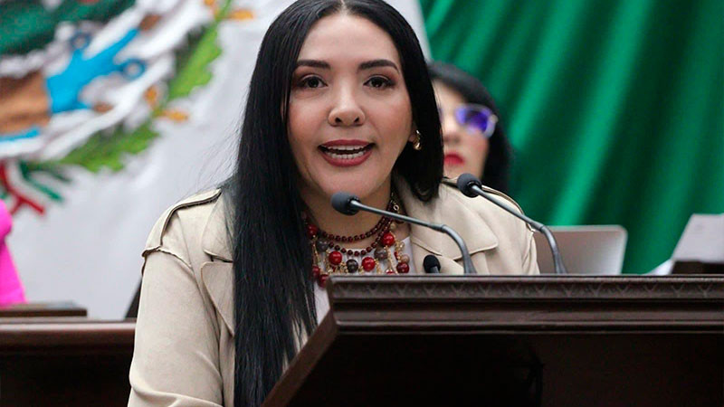 Que cada municipio cuente con un centro de Protección Animal propone Adriana Campos Huirache 