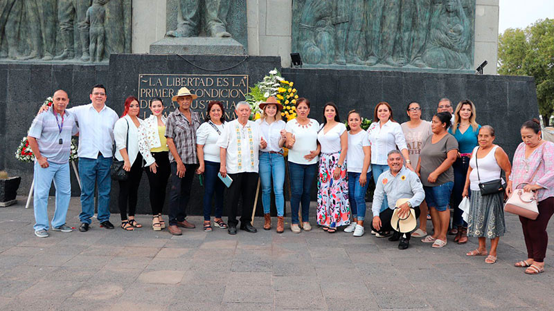 En Apatzingán, Diputada Local Brissa Arroyo, rinde homenaje al General Lázaro Cárdenas del Río 
