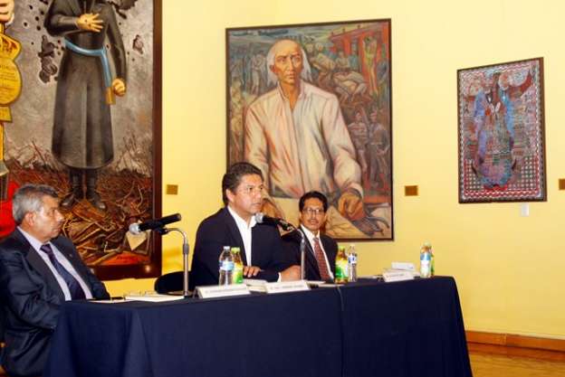 Preparatoria Pascual Ortiz Rubio de la UMSNH presenta la primera edición de obra escrita por sus docentes 