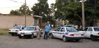 A la bravas taxistas de Apatzingán aumentan las tarifas 