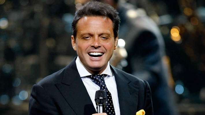Por incumplimiento laboral, Luis Miguel paga un millón de dólares a su exmanager 