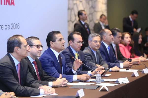 Michoacán apoya a la IP para la inversión y generación de empleos: Silvano Aureoles 