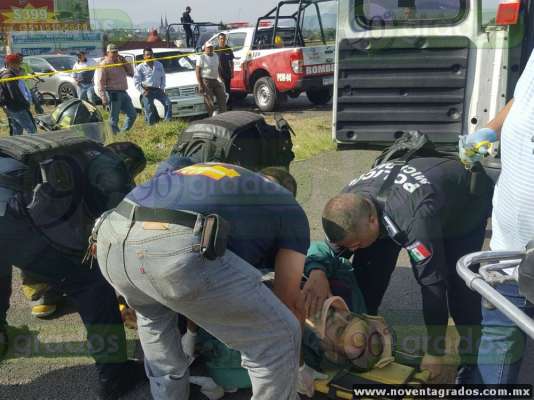 Bebé, adolescente y cuatro adultos, lesionados en aparatoso choque en Zamora, Michoacán  - Foto 3 