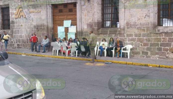 Detienen labores sindicalizados del sector salud en Michoacán - Foto 0 